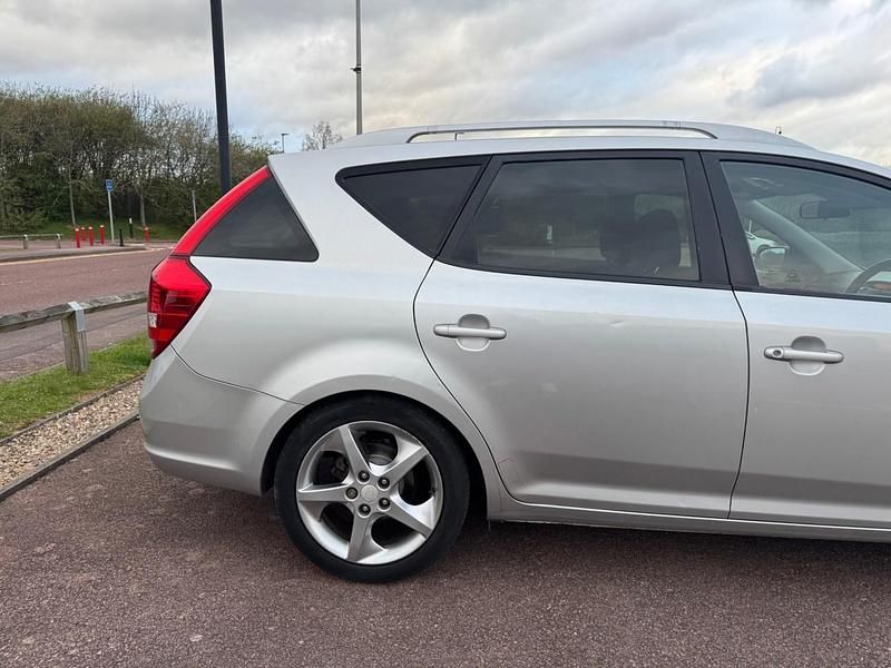 Used Kia Ceed 2012 Silver Hatchback