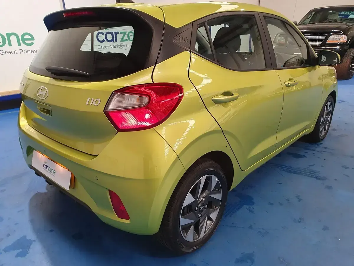 Used Hyundai i10 Advanced 2025 Green Hatchback