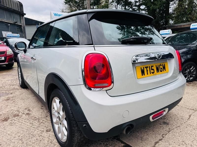 Usado Mini Cooper Hatch 136 HP (100 kW) 2015 Prateado Citadino