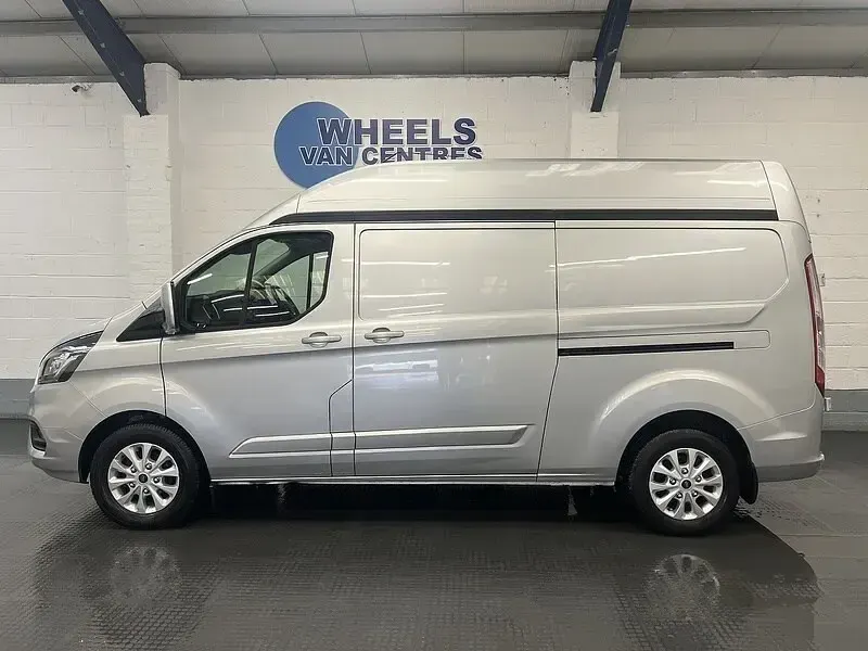Used Ford Transit Custom Limited 130 HP (95 kW) 2020 Silver Van