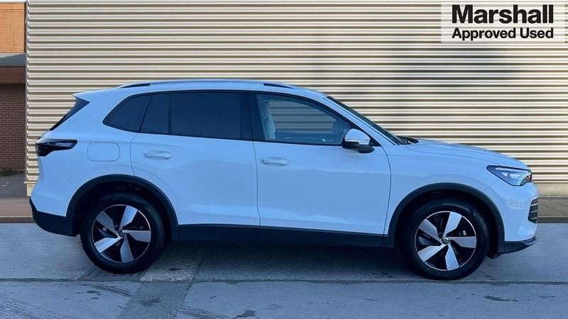 Used VW Tiguan Match 148 HP (108 kW) 2024 White SUV