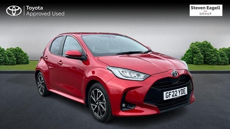 Used Toyota Yaris Hybrid Design 2022 Red Hatchback