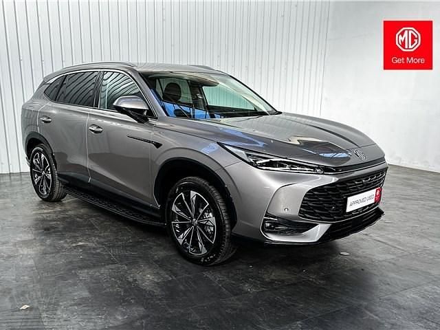 Metallic sterling silver New 2025 MG HS Trophy SUV | £34,290 - Image 1/4