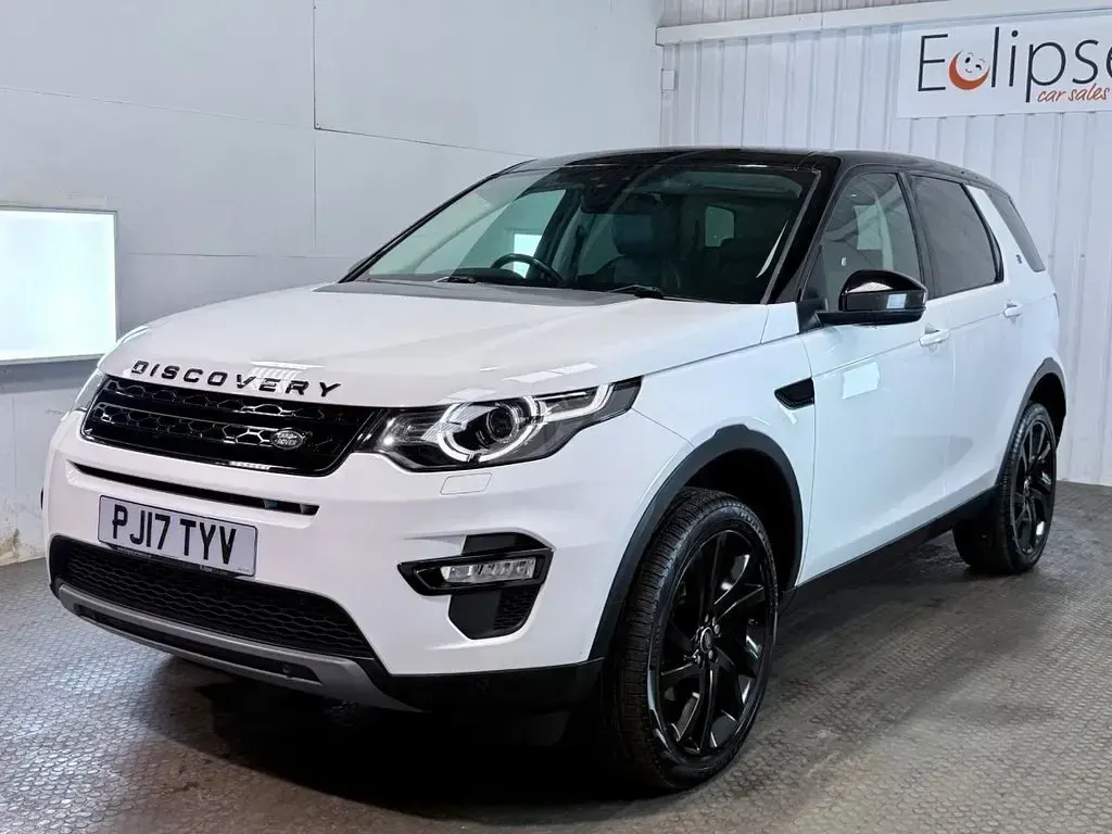 Used Land Rover Discovery Sport HSE 180 HP (132 kW) 2017 White SUV