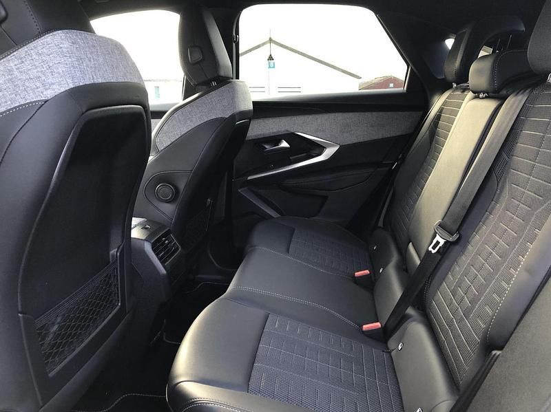 Used Peugeot e-3008 GT 152 kW (207 HP) 2025 Blue SUV