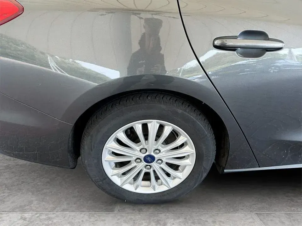 Used Ford Focus Titanium 125 HP (91 kW) 2020 Grey Estate