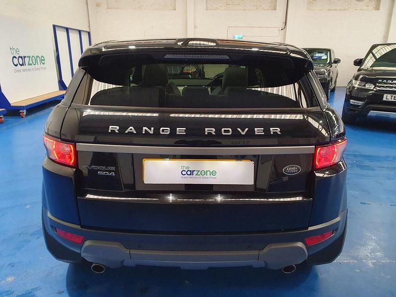 Used Land Rover Range Rover evoque Pure 150 HP (110 kW) 2015 Black Estate