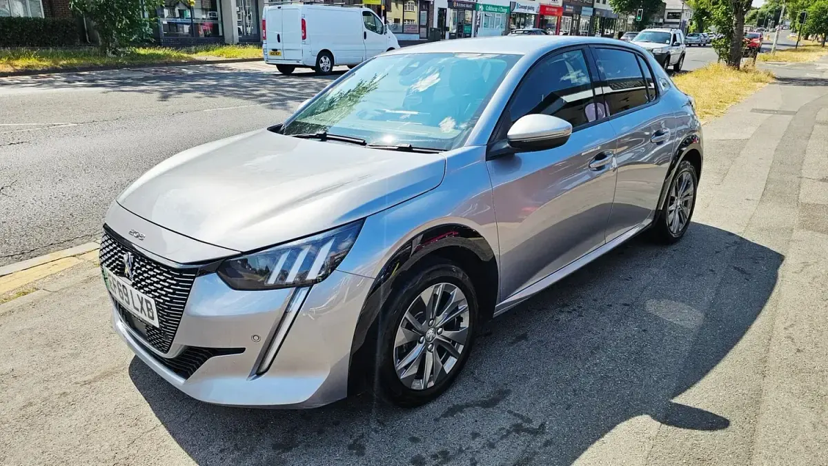 Used Peugeot e-208 Allure 100 kW (136 HP) 2020 Grey Hatchback