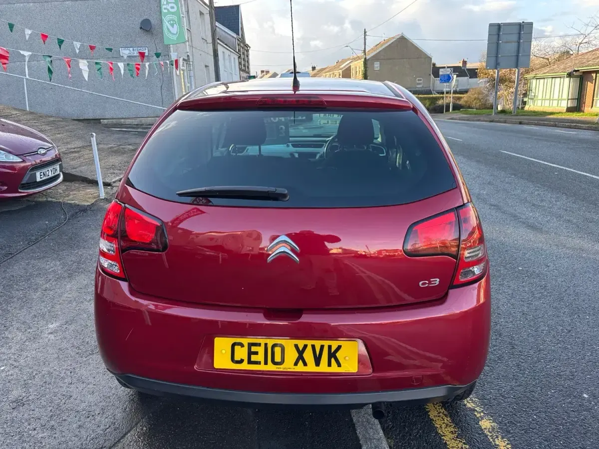 Used Citroën C3 VTR Sport 68 HP (50 kW) 2010 Red Hatchback