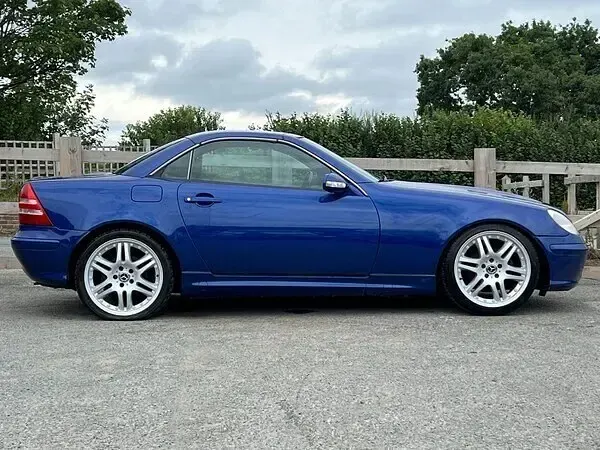 Used Mercedes SLK230 197 HP (144 kW) 2003 Blue Cabriolet
