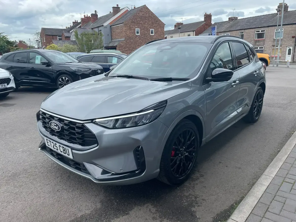 Used Ford Kuga ST-Line X 180 HP (132 kW) 2025 Silver SUV