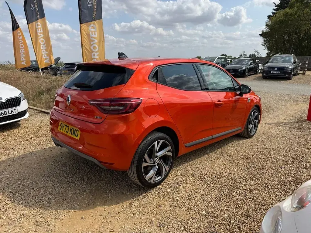 Used Renault Clio RS Line 90 HP (66 kW) 2023 Orange Hatchback