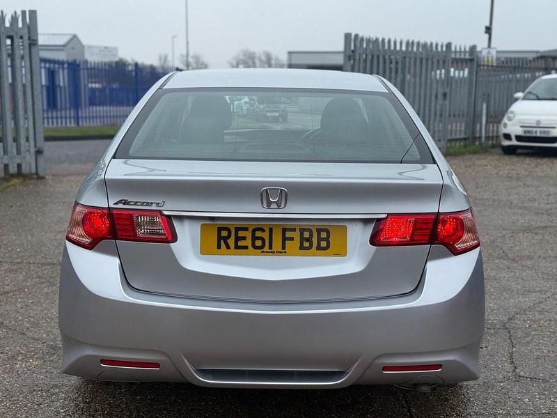 Used Honda Accord ES 2011 Silver Sedan