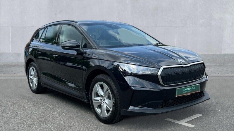 Black magic pearl effect New 2025 Skoda Enyaq iV SUV | £25,750 (Super price) - Image 1/4