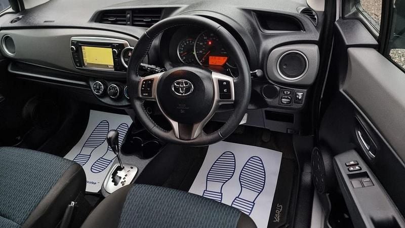 Used Toyota Yaris Multidrive S 2011 Silver Hatchback