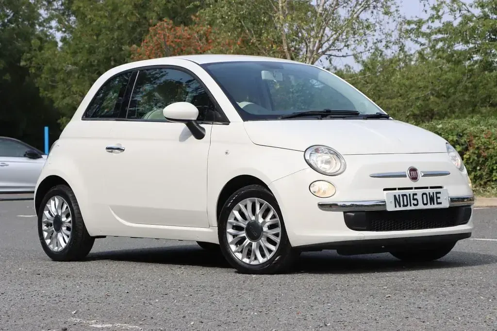 Used Fiat 500 Pop Star 69 HP (50 kW) 2015 White Hatchback