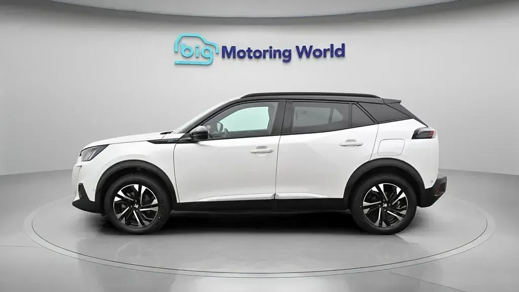 Second-hand Peugeot e-2008 GT 100 kW (136 CP) 2023 SUV