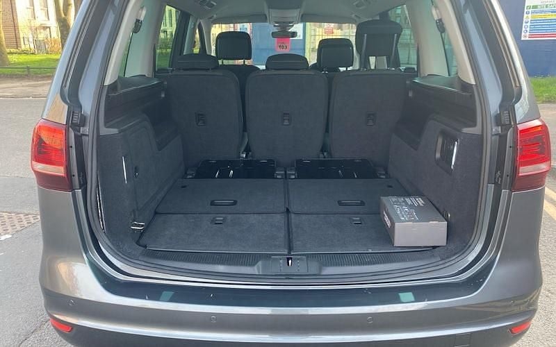 Used VW Sharan SE 150 HP (110 kW) 2021 MPV