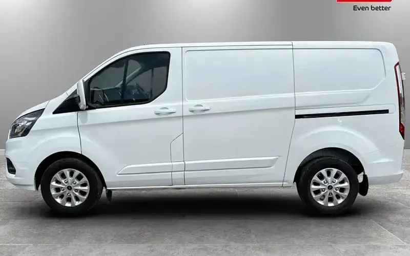 Used Ford Transit Custom Limited 131 HP (96 kW) 2022 White Van