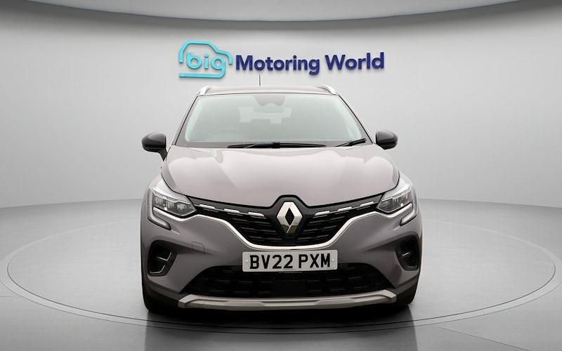 Used Renault Captur SE 140 HP (102 kW) 2021 Grey SUV