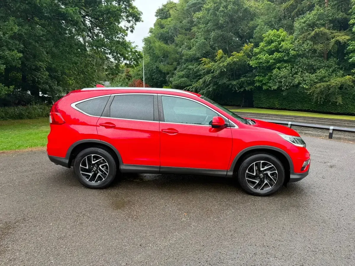 Used Honda CR-V SE Plus 2017 Red SUV