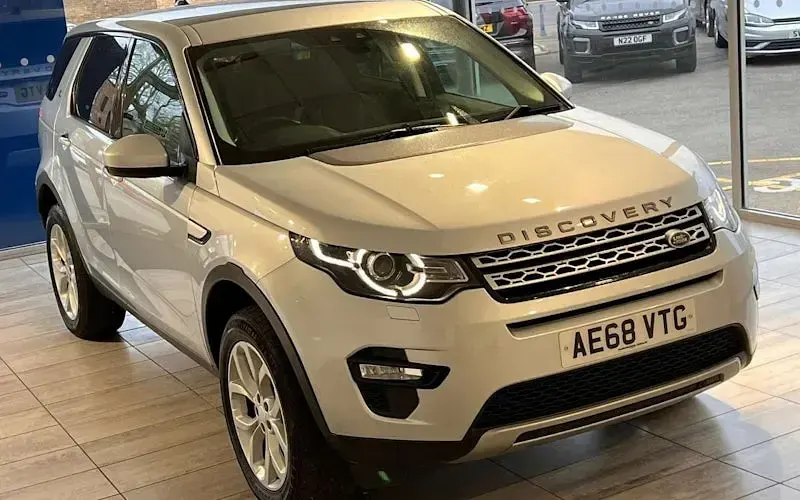 Second-hand Land Rover Discovery Sport HSE 179 CP (131 kW) 2019 SUV