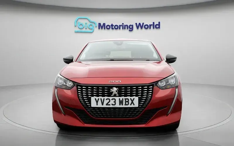 Used Peugeot 208 Allure+ 102 HP (75 kW) 2023 Red Hatchback