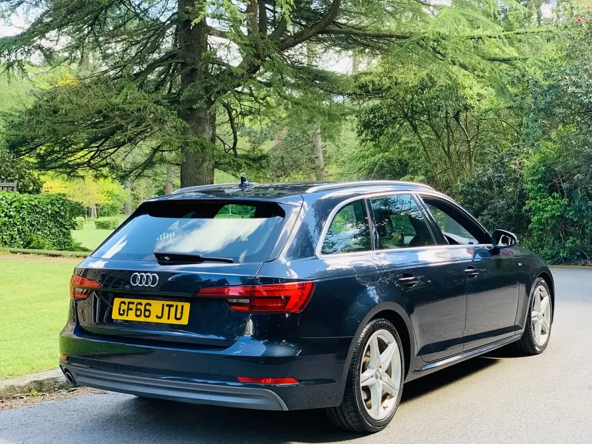 Used Audi A4 S-Line 190 HP (139 kW) 2016 Blue Estate