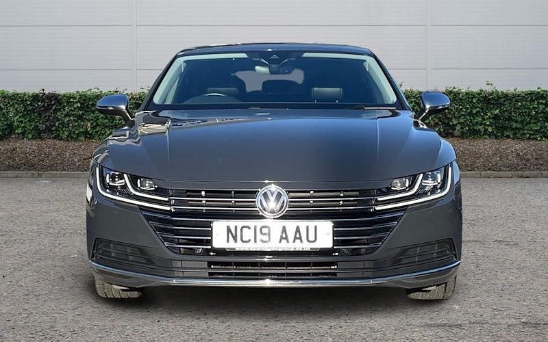 Used VW Arteon Elegance 150 HP (110 kW) 2018 Hatchback