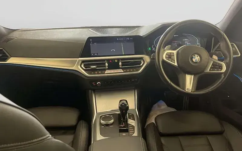 Usado BMW 330e M Sport 292 HP (214 kW) 2022 Sedan