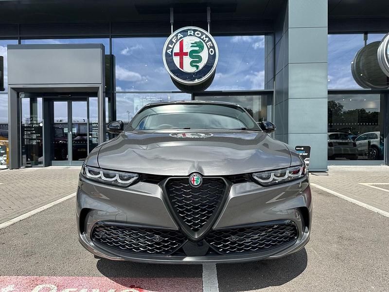 New 2025 Alfa Romeo Tonale Veloce SUV | £42,505 - Image 1/4