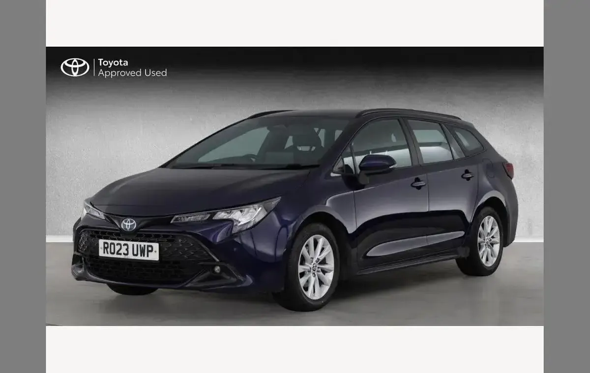 Used Toyota Corolla 138 HP (101 kW) 2023 Blue Estate