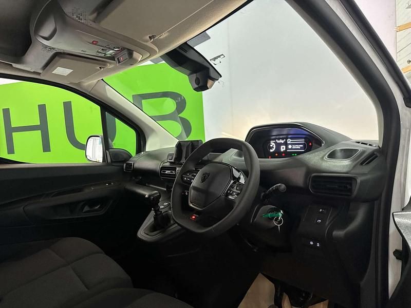 Used Peugeot Partner 2024 White MPV