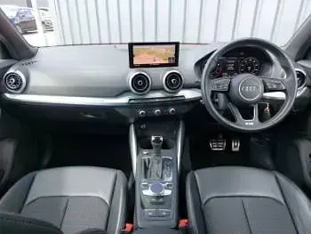 Begagnad Audi Q2 S-Line 150 HK (110 kW) 2020 Röd SUV
