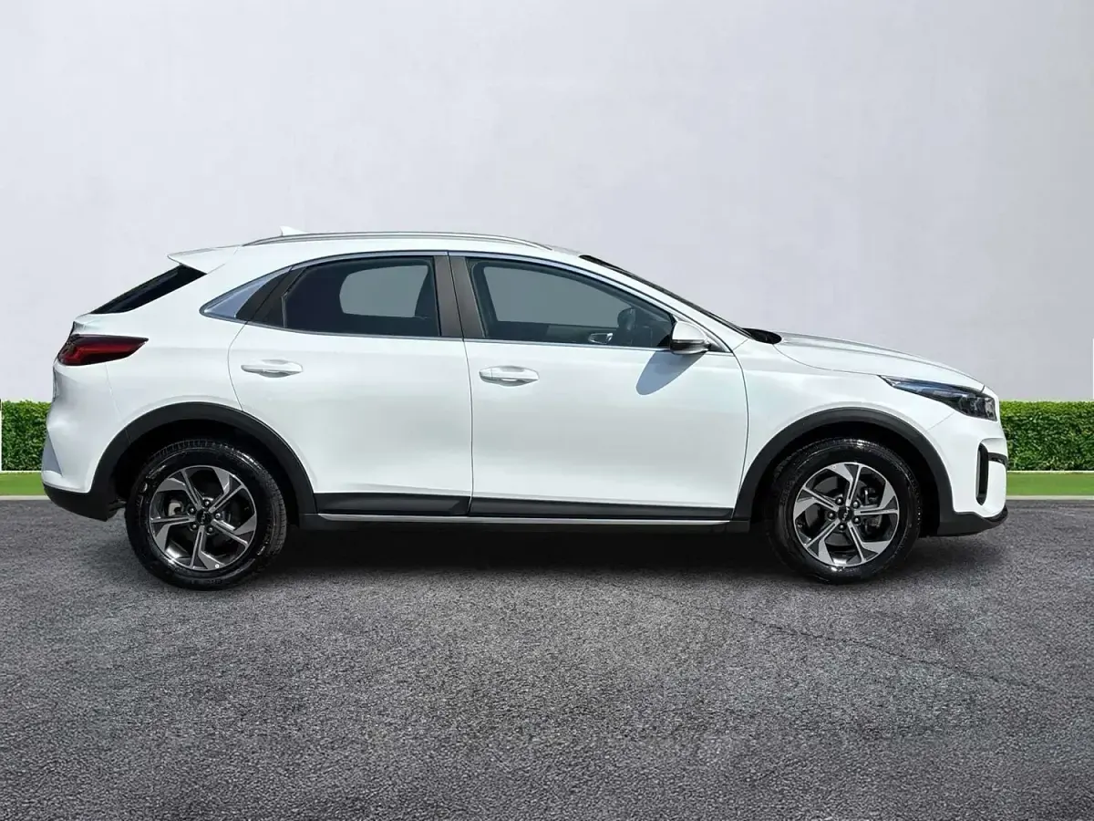 Used Kia XCeed 113 HP (83 kW) 2025 White SUV