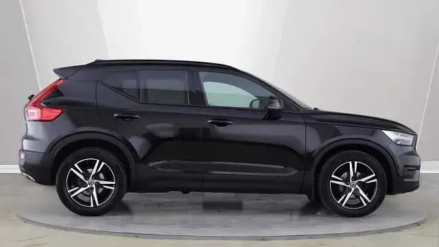 Used Volvo XC40 R-Design 150 HP (110 kW) 2020 Black SUV