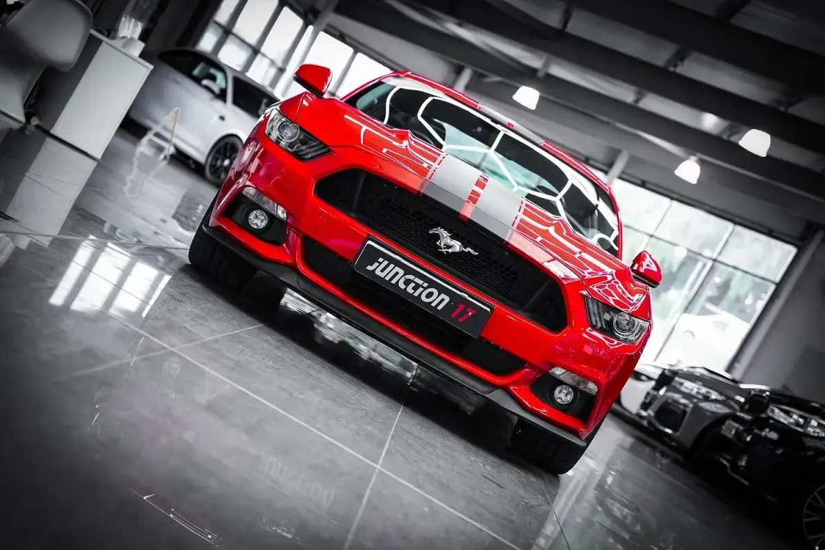 Used Ford Mustang GT Fastback 416 HP (305 kW) 2015 Red Coupe