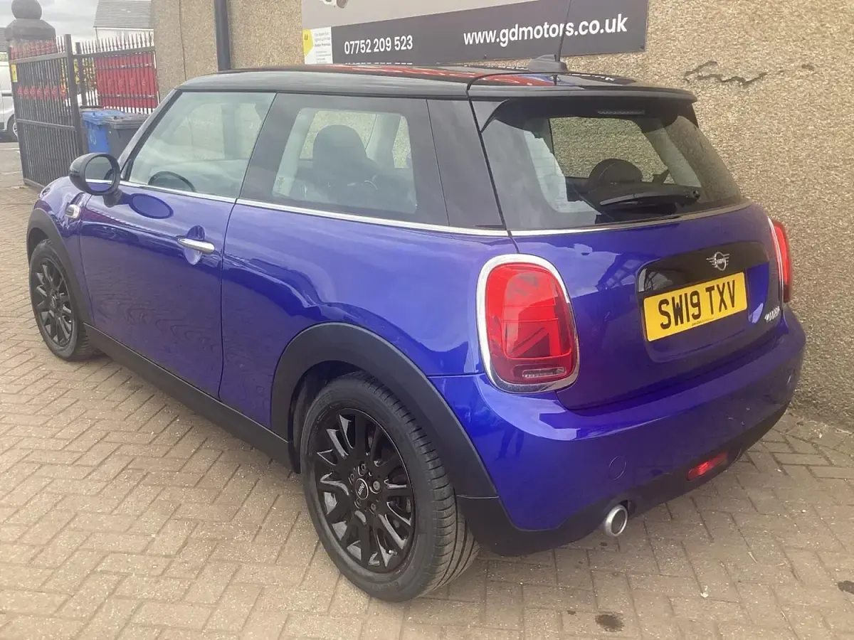 Used Mini Cooper Classic 2019 Blue Hatchback