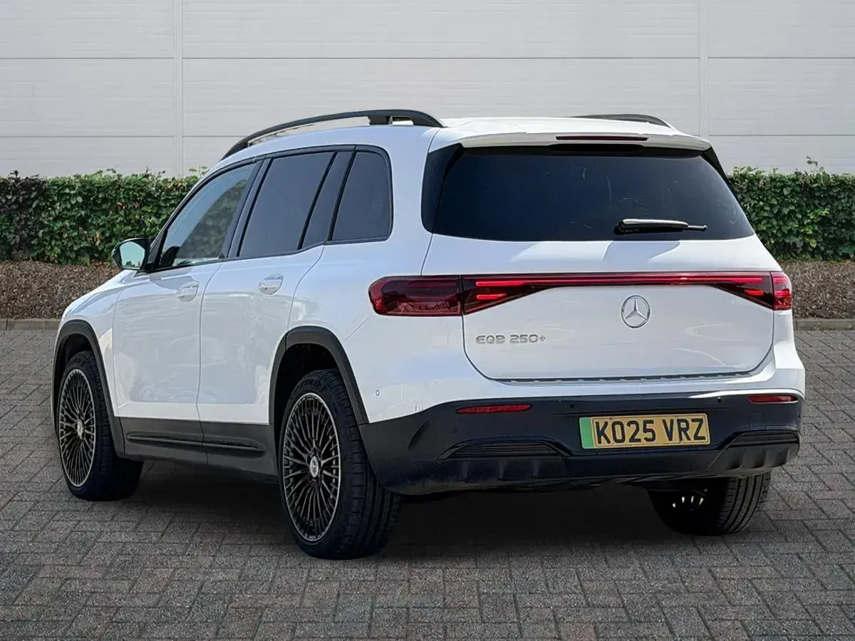 Used Mercedes EQB250+ Urban 139 kW (190 HP) 2025 White SUV