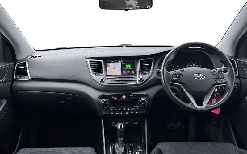 Used Hyundai Tucson SE 141 HP (103 kW) 2018 White SUV