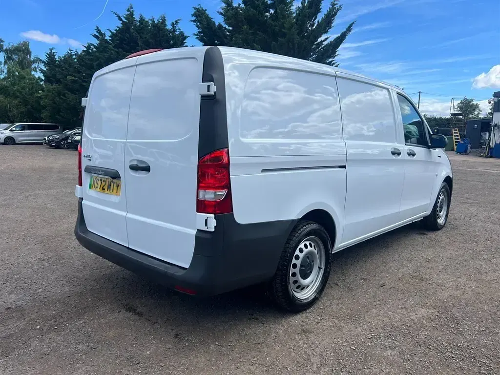 Used Mercedes e-Vito Progressive 85 kW (116 HP) 2023 White Van