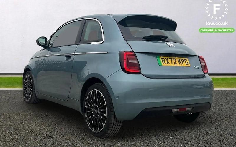 Used Fiat 500e La Prima 86 kW (118 HP) 2025 Hatchback