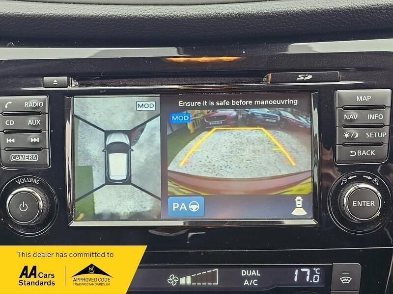 Used Nissan Qashqai Tekna 2016 Red SUV