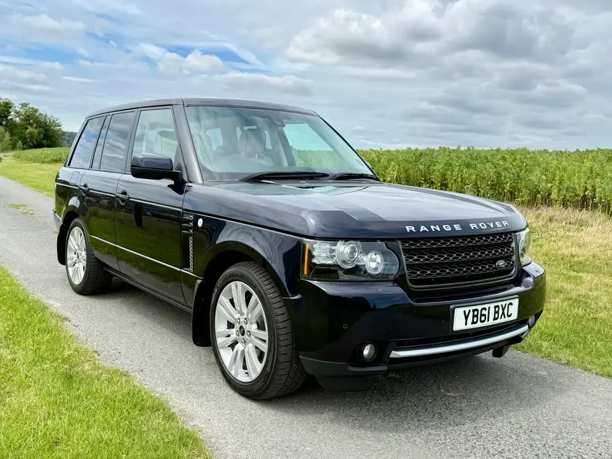 Used Land Rover Range Rover Vogue 2011 Blue SUV