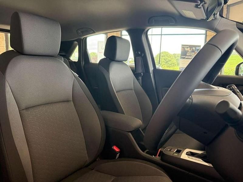 Second-hand Honda Jazz Advance 122 CP (89 kW) 2025 Albastru Hatchback