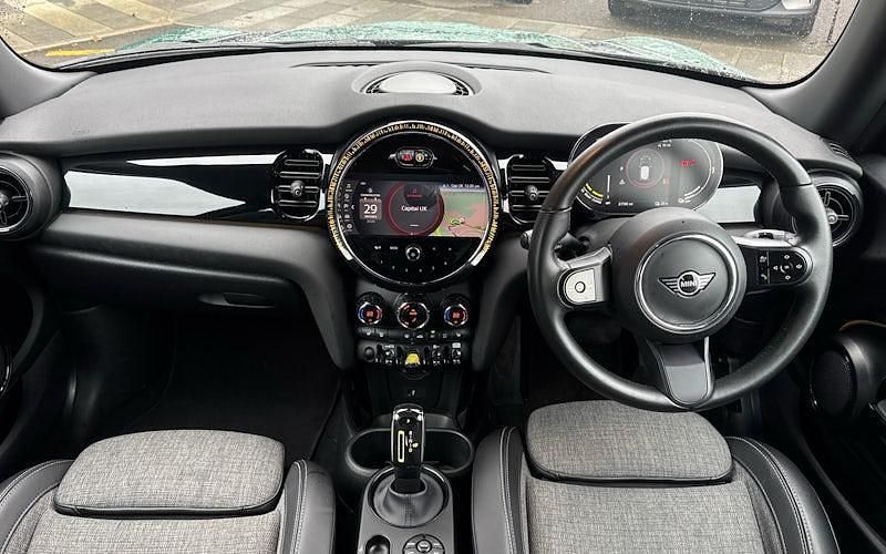 Used Mini Cooper Level 2 135 kW (184 HP) 2023 Hatchback