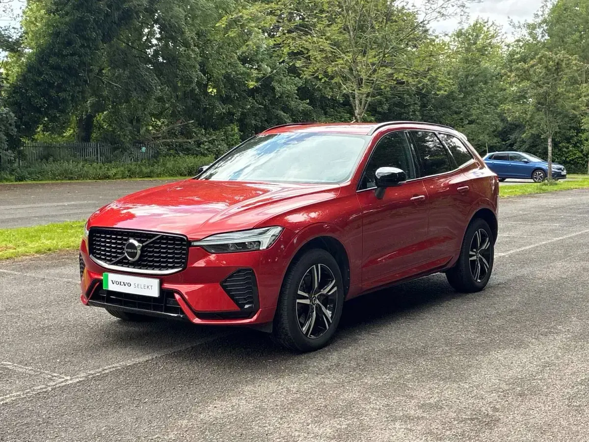 Used Volvo XC60 R-Design 2022 Red SUV