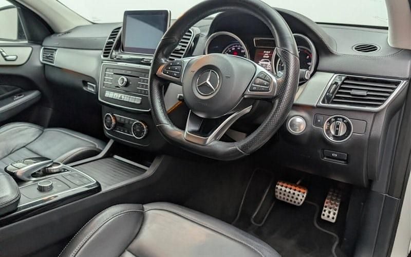 White Used 2016 Mercedes GLE350 AMG line Coupe | £20,750 (Good price) - Image 1/1