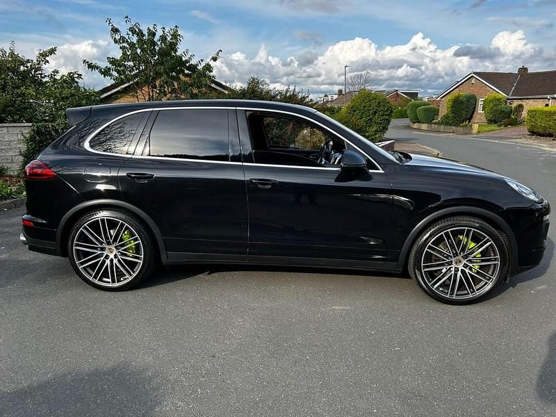 Used Porsche Cayenne S E-Hybrid 2015 Black SUV
