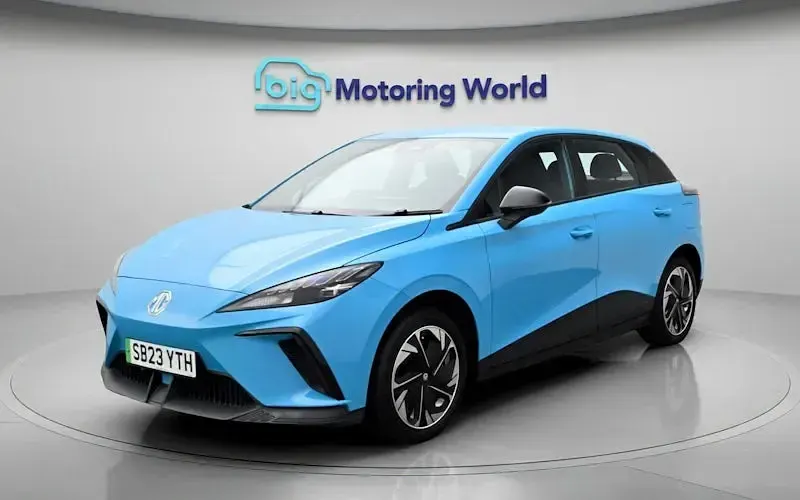 Used MG MG4 EV SE 319 kW (435 HP) 2023 Blue Hatchback